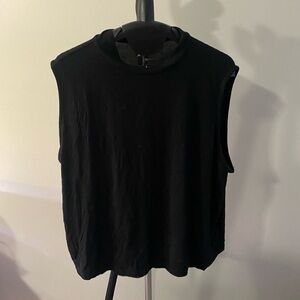 Classic Black Sleeveless Muscle Tee